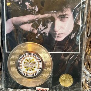 Bob Dylan – Blowin In The Wind Etched Gold 45 Record Ltd Edition Display